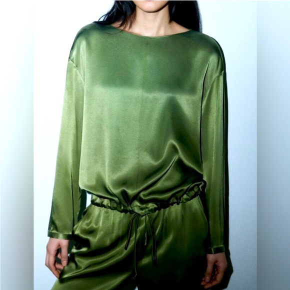 Zara NWT Fluid Satin Effect Top - Picture 1 of 9